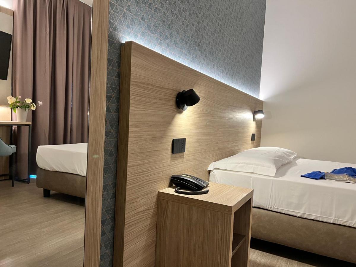 Romano Canavese Hotel Gardenia מראה חיצוני תמונה