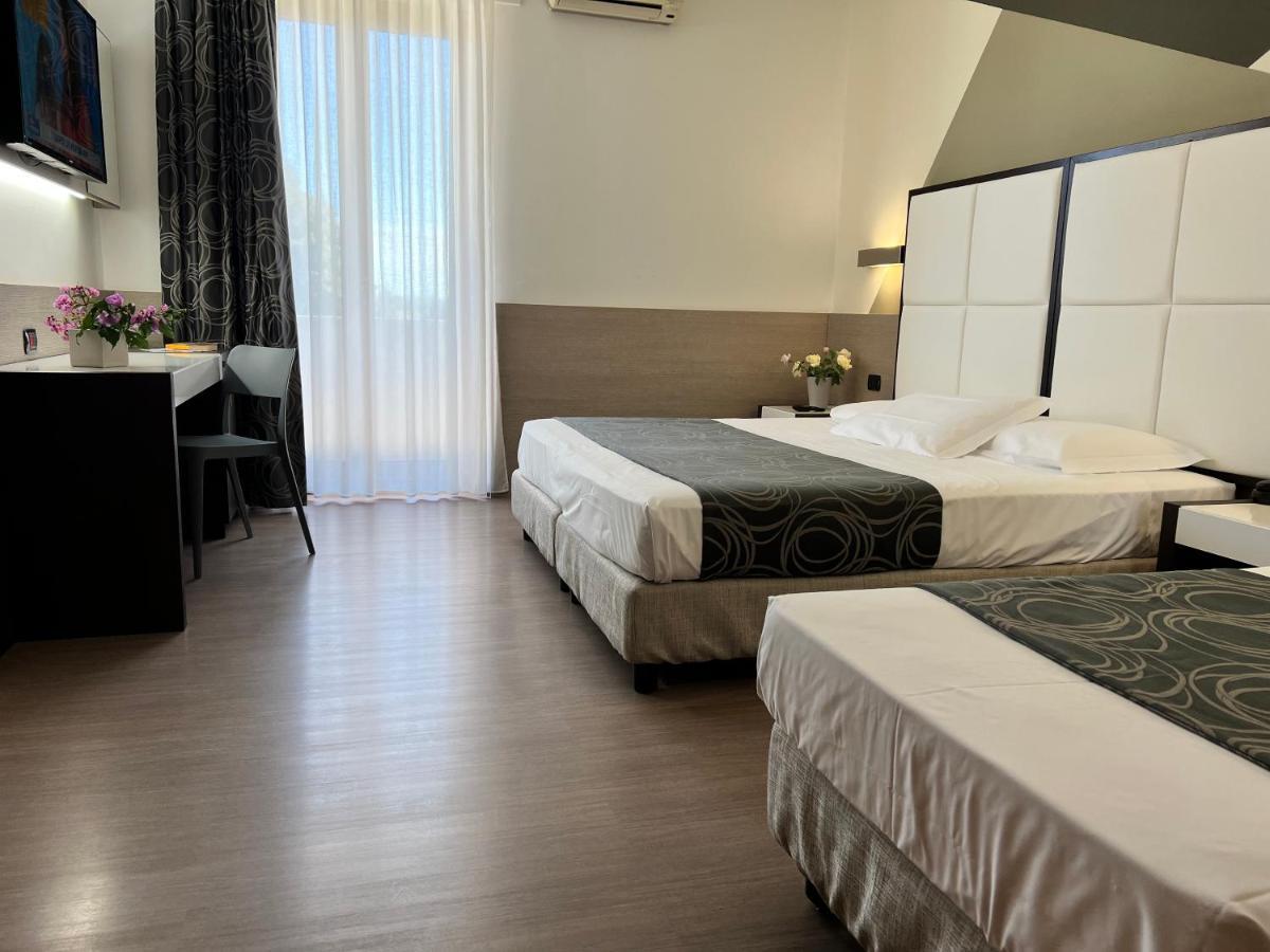 Romano Canavese Hotel Gardenia מראה חיצוני תמונה