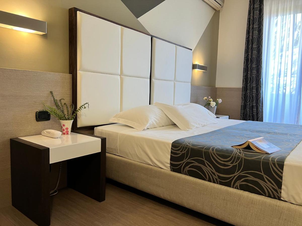 Romano Canavese Hotel Gardenia מראה חיצוני תמונה