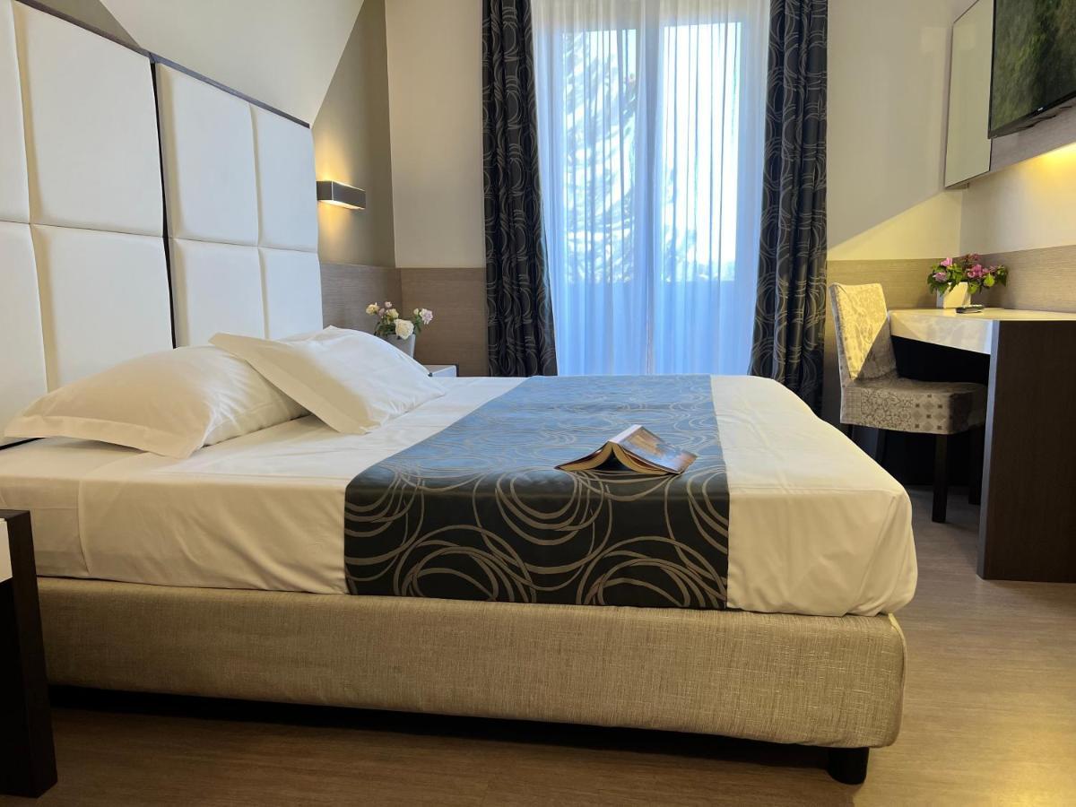 Romano Canavese Hotel Gardenia מראה חיצוני תמונה