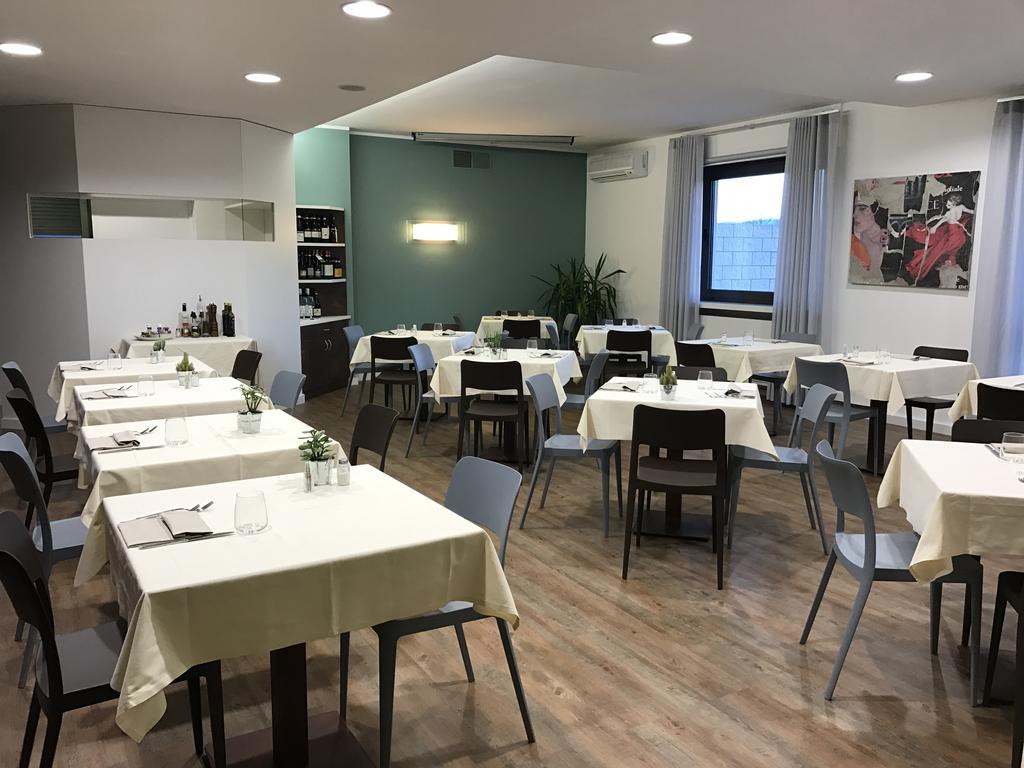 Romano Canavese Hotel Gardenia מראה חיצוני תמונה
