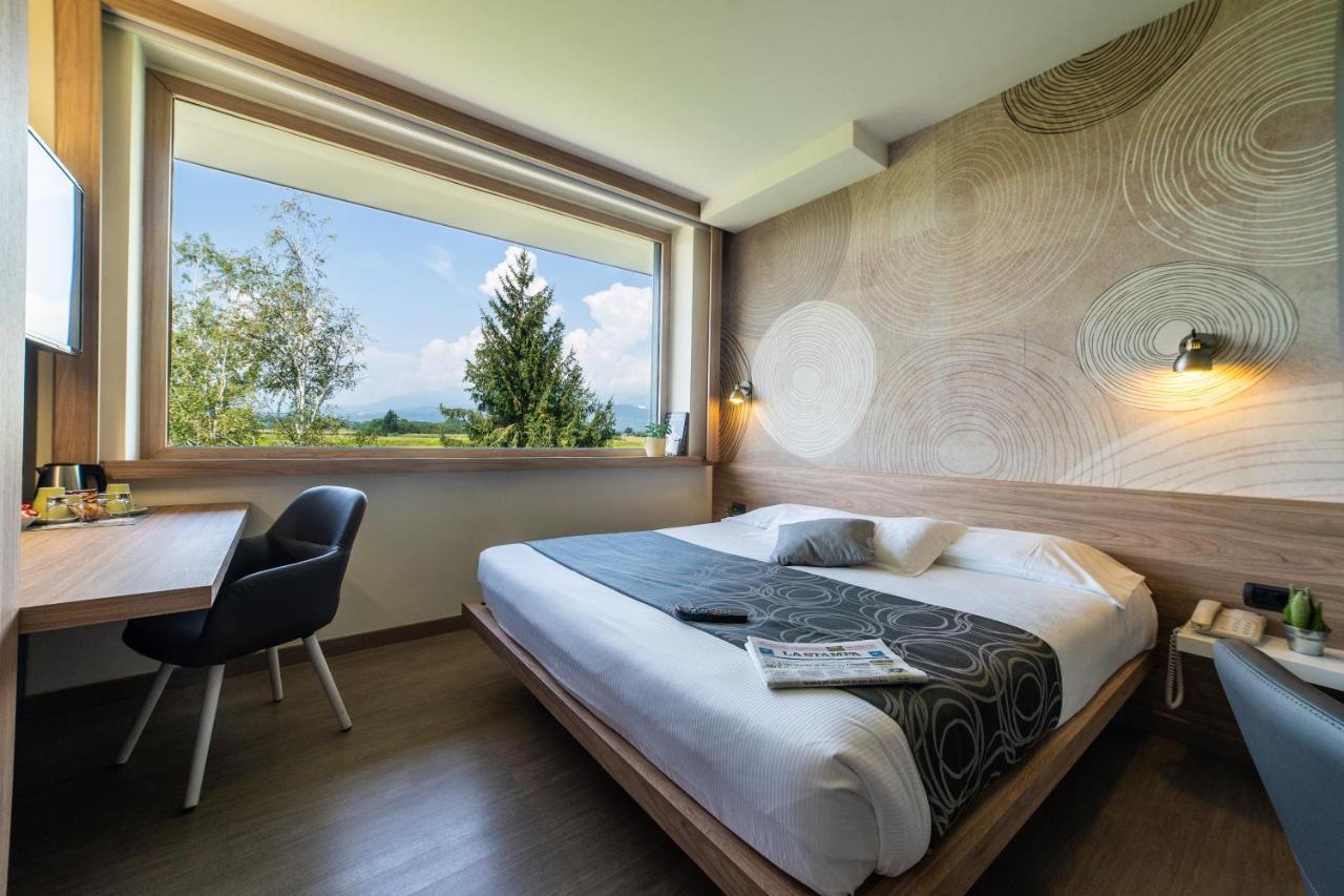 Romano Canavese Hotel Gardenia מראה חיצוני תמונה